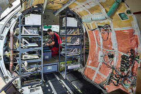 02_Kollektionen/insights/csm_content_avionics_cockpit_CL_6915ef5fe6.jpg