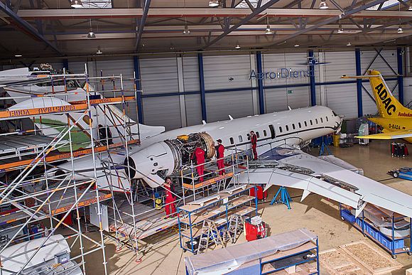 images/Flugzeugmuster/csm_Website_Content_Global_Maintenance_8C_b387c1a4a3.jpg