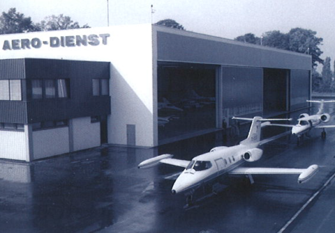 images/Historie/csm_content_history_learjet_hangar01_8a3fe7724a.png