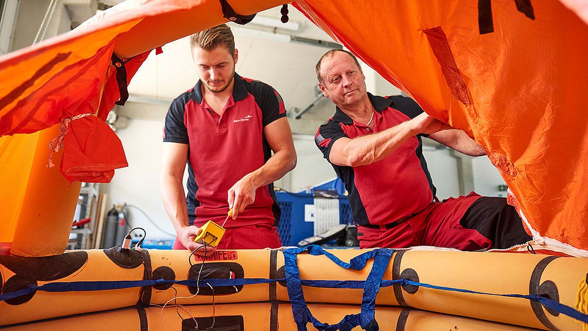 images/Insights/csm_content_article_components_life_raft_elt_05_d4842edec6.jpg